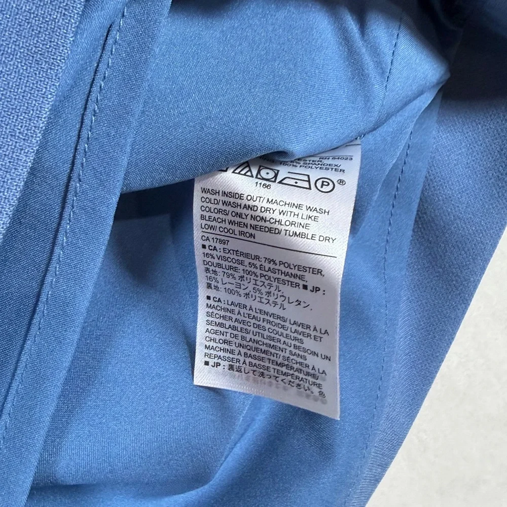 NWT Banana Republic Size 2  Blue Pencil Skirt with Button Accents - Picture 7 of 10